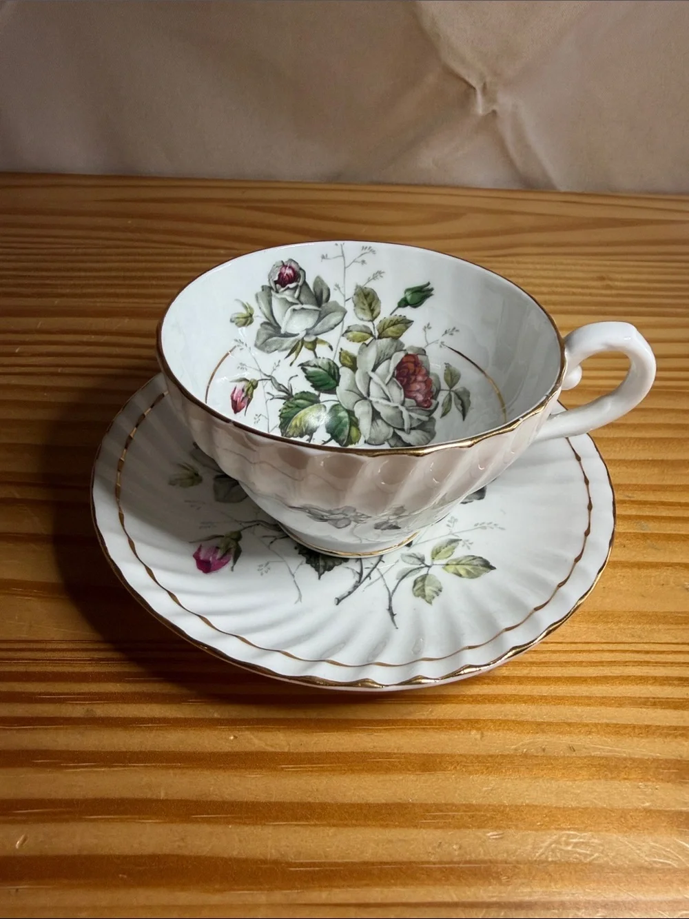 Vintage Stanley Fine Bone China Teacup and Saucer Set - Pink & White Rose 1950s